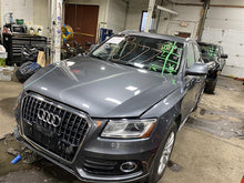 Load image into Gallery viewer, Quarter Panel Cut Audi Q5 SQ5 09 10 11 12 13 14 15 16 Right - 1113522
