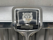 Load image into Gallery viewer, Grille Jaguar XJ6 1982 - NW98455
