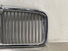 Load image into Gallery viewer, Grille Jaguar XJ6 1982 - NW98455
