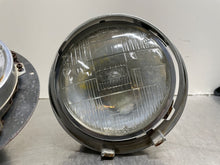 Load image into Gallery viewer, Headlight Lamp Assembly Jaguar XJ6 1982 - NW103027
