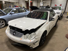 Load image into Gallery viewer, FRONT FENDER CLK320 CLK350 CLK430 CLK500 CLK55 CLK550 CLK63 03-09 Right - 1114735
