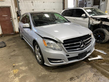 Load image into Gallery viewer, SUNROOF ASSEMBLY R320 R350 R500 R63 06 07 08 09 10 11 12 13 - 1116762
