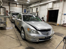 Load image into Gallery viewer, REAR DOOR GLASS Acura RL 2005 05 2006 06 2007 07 08 09 10 11 Right - 1117655
