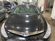 Load image into Gallery viewer, INDEPENDENT REAR SUSPENSION Sonata Sonata Hybrid 2011-2015 Right - 1116550

