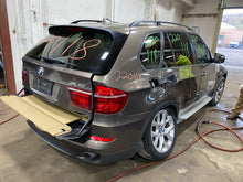 Load image into Gallery viewer, REAR QUARTER GLASS BMW X5 X5M 07 08 09 10 11 12 13 Left - 1118464
