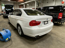 Load image into Gallery viewer, REAR INTERIOR DOOR TRIM PANEL BMW 328i 2010 10 - 1124718
