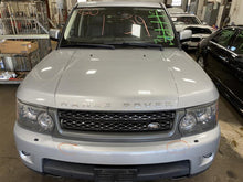 Load image into Gallery viewer, FUSE BOX Range Rover Sport 2010 10 2011 11 2012 12 2013 13 - 1120095
