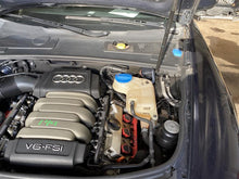 Load image into Gallery viewer, QUARTER GLASS Audi A6 S6 2005 05 2006 06 2007 07 2008 08 09 10 11 Right - 1123034
