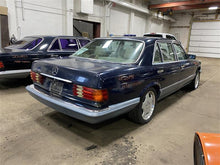 Load image into Gallery viewer, RADIATOR Mercedes 380 420 500 560 1981 81 82 83 - 91 - 1127307
