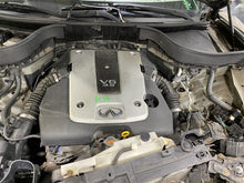 Load image into Gallery viewer, FRONT INTERIOR DOOR TRIM PANEL Infiniti FX35 2011 11 - 1123805
