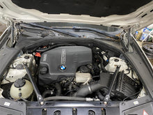 Load image into Gallery viewer, FRONT DOOR GLASS BMW 528i 535i 550i Active 5 M5 2011-2016 Right - 1122597
