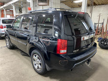 Load image into Gallery viewer, 2010 Honda Pilot Floor Shifter - 1126088
