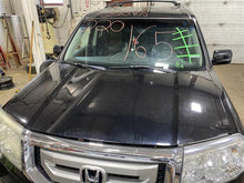 Load image into Gallery viewer, FRONT DRIVER SEAT BELT &amp; RETRACTOR ONLY Honda Pilot 2009-2014 - 1126080
