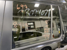 Load image into Gallery viewer, QUARTER PANEL CUT ASSEMBLY Land Rover LR3 2005 05 2006 06 07 08 09 10 11 Left - 1125139
