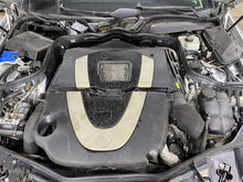 Load image into Gallery viewer, FRONT SPINDLE Mercedes EL550 E350 E320 E500 2003 03 04 05 06 - 11 Right - 1125401
