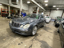 Load image into Gallery viewer, FENDER Mercedes E320 E500 E280 E55 2003 03 2004 04 2005 05 06 07 08 09 Right - 1126580

