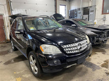 Load image into Gallery viewer, HOOD Mercedes-Benz ML320 ML350 ML500 ML550 ML63 06 07 08 09 - 1127849

