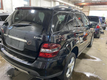Load image into Gallery viewer, HOOD Mercedes-Benz ML320 ML350 ML500 ML550 ML63 06 07 08 09 - 1127849
