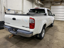 Load image into Gallery viewer, FRONT SPINDLE KNUCKLE Toyota Sequoia Tundra 04 05 06 07 4X4 Right - 1128072
