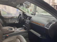 Load image into Gallery viewer, Rear Headrest Audi Q7 2015 15 - 1128167
