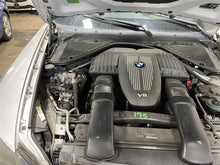 Load image into Gallery viewer, FRONT PASSENGER SEAT BELT &amp; RETRACTOR ONLY X5 X5M X6 X6M 07-14 - 1128593
