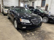 Load image into Gallery viewer, REAR BUMPER ASSEMBLY Hyundai Sonata 2009 09 2010 10 - 1129371
