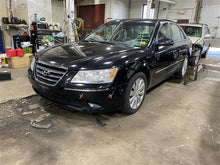 Load image into Gallery viewer, REAR BUMPER ASSEMBLY Hyundai Sonata 2009 09 2010 10 - 1129371
