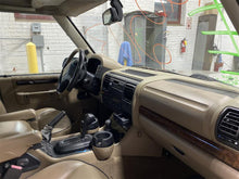 Load image into Gallery viewer, Console Land Rover Discovery 2002 02 - 1130332
