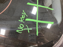 Load image into Gallery viewer, WINDSHIELD WIPER ARM Volkswagen Passat 2020 20 - 1129918
