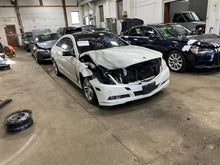 Load image into Gallery viewer, WINDSHIELD WIPER MOTOR C230 C250 C300 C350 C63 E250D E300 E350  08-15 - 1131133
