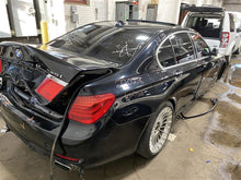 Load image into Gallery viewer, FRONT INTERIOR DOOR TRIM PANEL BMW 750 HYBRID 750i 750il 2010 10 - 1131822
