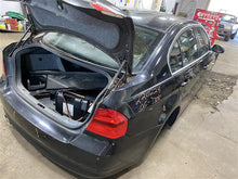 Load image into Gallery viewer, REAR BUMPER ASSEMBLY 323i 325ci 325i 328i 330ci 330i 330xi 06-08 - 1132396
