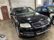 Load image into Gallery viewer, CARRIER ASSEMBLY Touareg 2004 04 2005 05 2006 06 Front - 1132939
