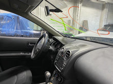 Load image into Gallery viewer, TEMPERATURE CONTROLS Nissan Rogue 11 12 13 14 15 - 1135081
