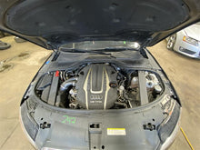 Load image into Gallery viewer, Quarter Panel Cut Audi A8 11 12 13 14 15 16 Right - 1133995
