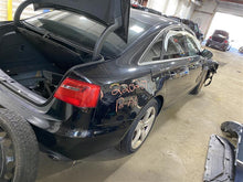 Load image into Gallery viewer, FRONT INTERIOR DOOR TRIM PANEL Audi A6 2012 12 - 1136137
