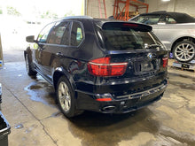 Load image into Gallery viewer, CENTER PILLAR CUT BMW X5 X5M 07 08 09 10 11 12 13 Right - 1134826

