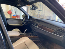 Load image into Gallery viewer, COIL SPRING BMW X5 07 08 09 10 11 12 13 - 1134815
