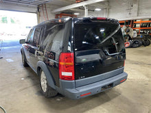 Load image into Gallery viewer, QUARTER PANEL CUT ASSEMBLY Land Rover LR3 2005 05 2006 06 07 08 09 10 11 Left - 1135874
