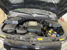 Load image into Gallery viewer, FRONT KNEE Land Rover LR3 2005 05 2006 06 Right - 1135901
