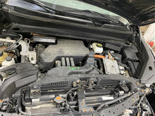 Load image into Gallery viewer, CENTER PILLAR CUT Infiniti QX60 14 15 16 17 18 19 Left - 1136618
