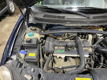 Load image into Gallery viewer, RADIATOR FAN ASSEMBLY Volvo XC90 2003 03 2004 04 05 06 07 08 09 10 11 - 1136705

