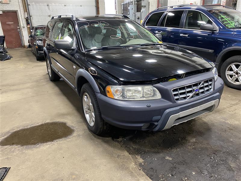 STRUT Volvo V70 2001 01 2002 02 2003 03 2004 04 05 06 07 Rear Left - 1136860