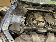 Load image into Gallery viewer, CENTER PILLAR CUT Jaguar Vanden Pl XJ XJL 2011 11 - 1136029
