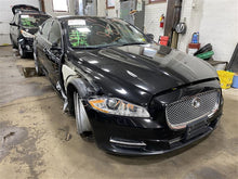 Load image into Gallery viewer, SUSPENSION AIR COMPRESSOR PUMP Vanden Pl XJ XJL XJR 2010-2014 - 1137391
