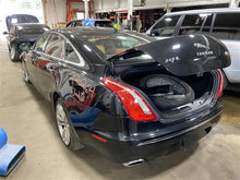 Load image into Gallery viewer, SUSPENSION AIR COMPRESSOR PUMP Vanden Pl XJ XJL XJR 2010-2014 - 1137391
