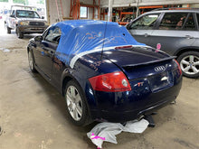 Load image into Gallery viewer, AIR CLEANER BOX TT Golf Golf Cabriolet Jetta 2000-2006 - 1139260
