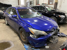 Load image into Gallery viewer, FRONT SPINDLE Camry Avalon Solara 04 05 06 07 - 11 Left - 1140299
