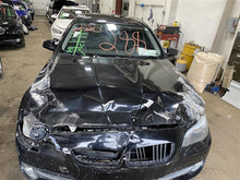 Load image into Gallery viewer, CONSOLE LID BMW 550i 2011 11 - 1140447
