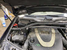 Load image into Gallery viewer, STEERING COLUMN Gl320 Gl350 Gl450 Gl550 ML320 ML350 ML450 ML500 06-12 - 1141773
